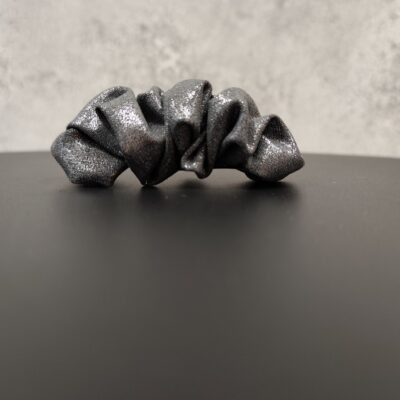 Plaukų segtukas iš B. Cucinelli medžiagos