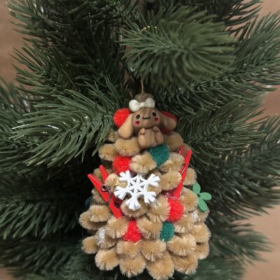 Po  1 vnt eglė, snaigė